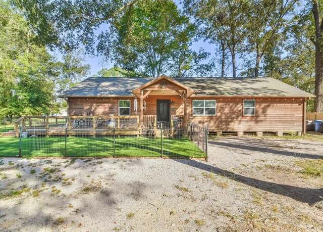 Property at 24237 Creekwood Dr, Splendora, TX 77372, 3 beds, 2 baths
