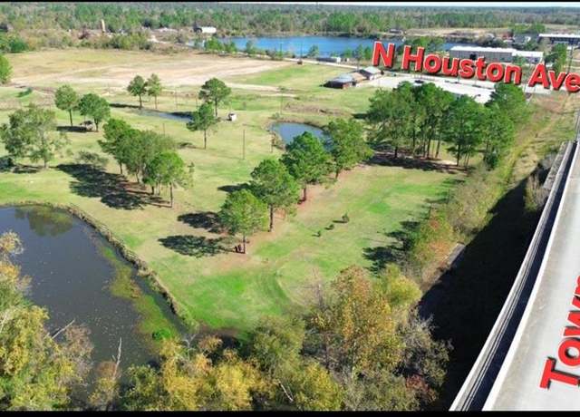 Property at 2107 N Houston Ave, Humble, TX 77338, 1 bed, 2.5 baths