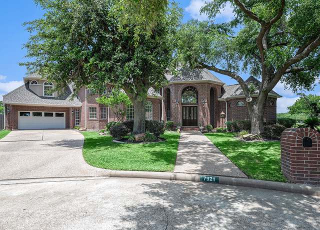 Property at 7921 Capri Cir, Houston, TX 77095, 4 beds, 3 baths