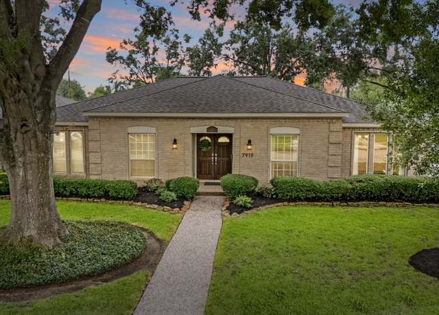 Property at 7919 Windswept Ln, Houston, TX 77063, 3 beds, 2.5 baths