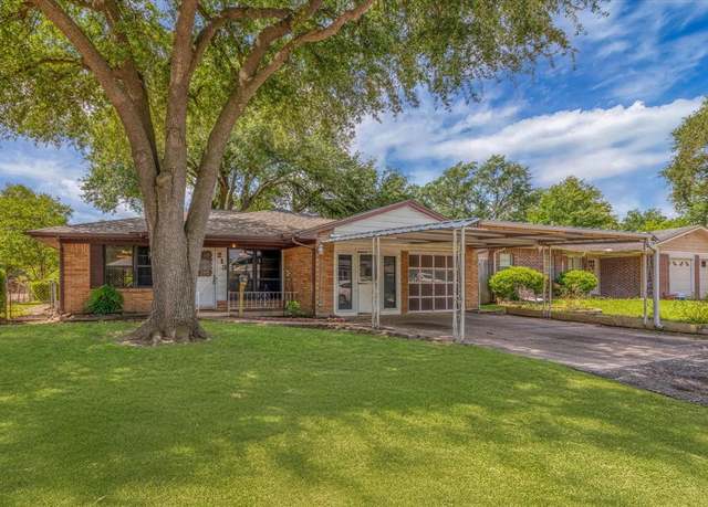 Property at 213 Maxie St, Deer Park, TX 77536, 2 beds, 1.5 baths