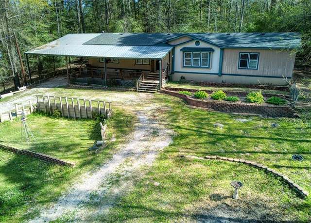 Property at 986 County Road 4921, Etoile, TX 75944, 3 beds, 2 baths