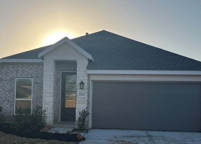 Property at 31718 Blossom Ln, Fulshear, TX 77423, 4 beds, 2 baths