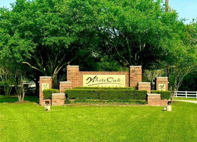 Property at 11954 Silver Leaf Ct, Conroe, TX 77385