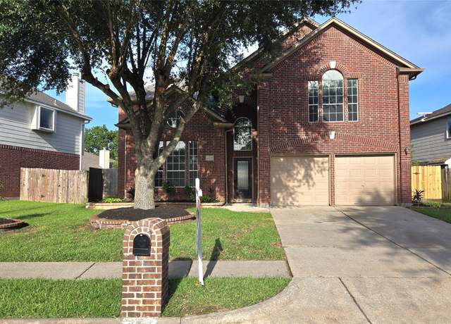 Property at 2719 Pirates Gold Cir, Friendswood, TX 77546, 4 beds, 2.5 baths