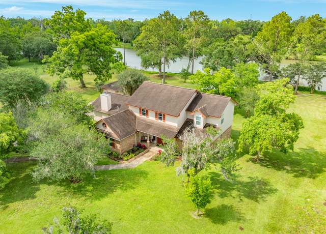 Property at 700 Sally Lake Rd, Angleton, TX 77515, 4 beds, 2.5 baths