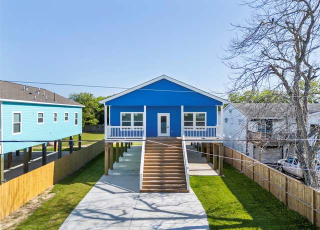 Property at 4620 North Railroad Ave, Hitchcock, TX 77563, 3 beds, 2.5 baths