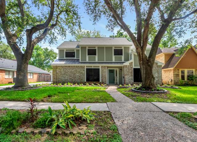 Property at 1706 W Hedgecroft Dr, El Lago, TX 77586, 4 beds, 2.5 baths