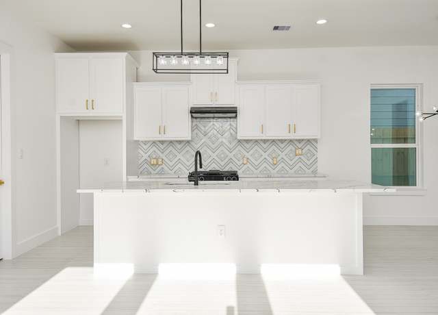 Property at 8700 Lanewood Dr, Houston, TX 77016, 3 beds, 2.5 baths