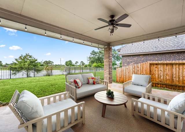 Property at 2107 Pearl Bay Ct, Pearland, TX 77584, 4 beds, 3.5 baths