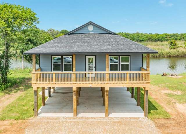 Property at 1738 Duncan Dr, Oyster Creek, TX 77541, 3 beds, 2 baths