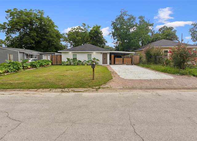 Property at 5614 Malmedy Rd, Houston, TX 77033, 4 beds, 2 baths