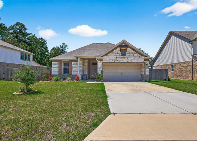 Property at 6207 Twin Fawns Dr, Conroe, TX 77303, 3 beds, 2 baths