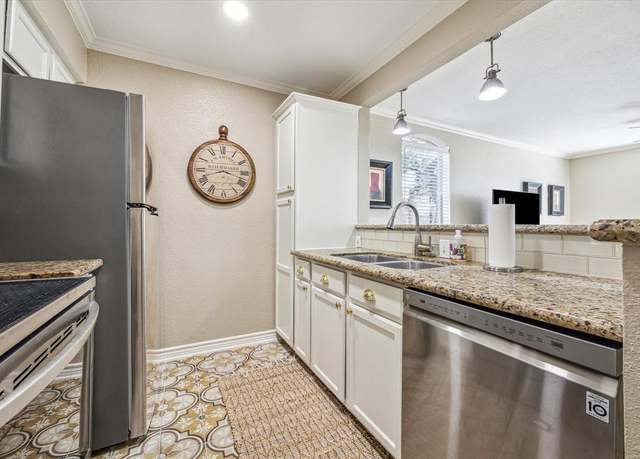 Property at 4649 Wild Indigo St #340, Houston, TX 77027, 1 bed, 1 bath