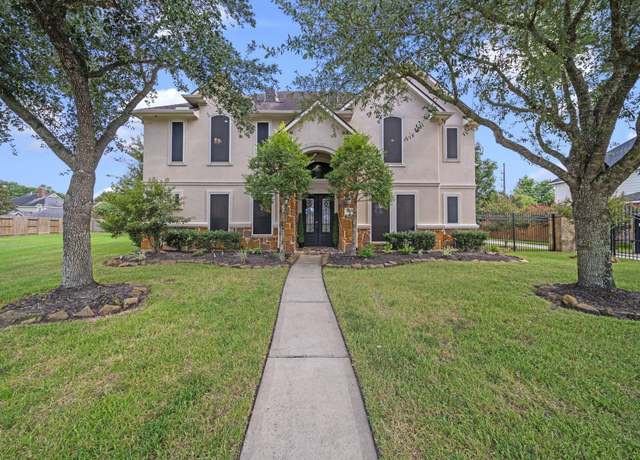 Property at 5703 Silverthorn Glen Dr, Spring, TX 77379, 5 beds, 4.5 baths