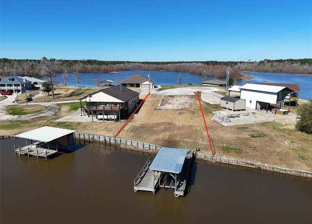 Property at 500 Laurel Cv W, Onalaska, TX 77360