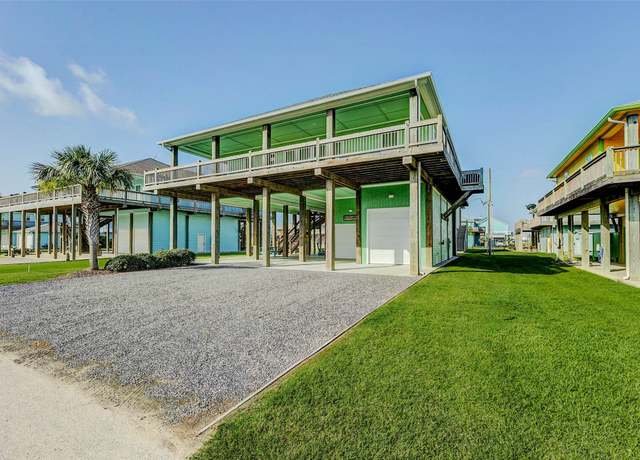 Property at 951 Kenlyn Dr, Port Bolivar, TX 77650, 3 beds, 2.5 baths
