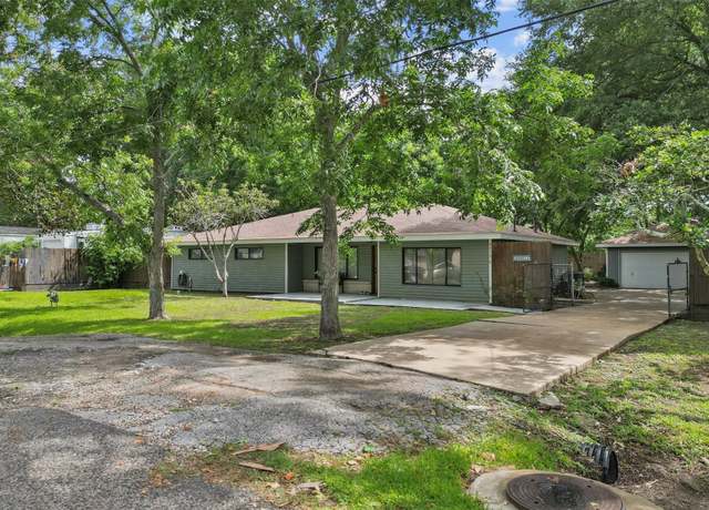 Property at 4715 4th St, Bacliff, TX 77518, 3 beds, 3 baths