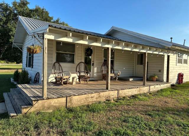 Property at 24310 Highway 105 W, Montgomery, TX 77356, 3 beds, 2 baths