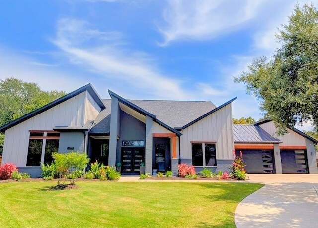 Property at 33231 Whitley Ct, Fulshear, TX 77441, 3 beds, 3.5 baths