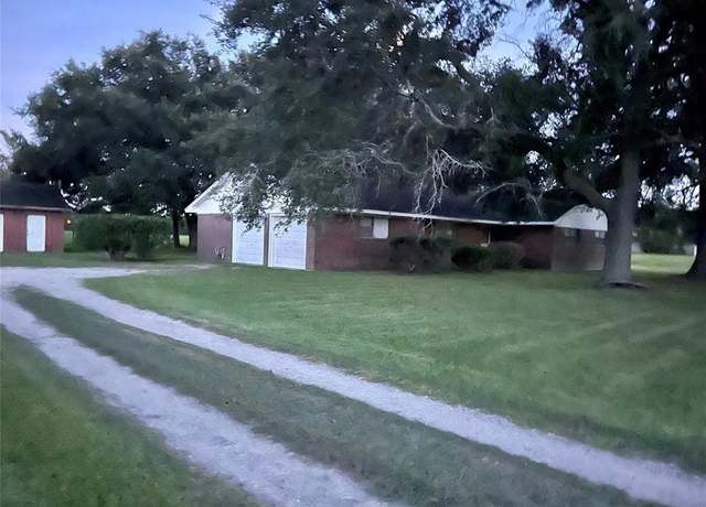 Property at 2453 Roy Rd, Pearland, TX 77581, 3 beds, 2 baths