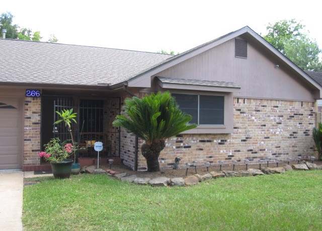 Property at 266 Coach Lamp Ln, Houston, TX 77060, 4 beds, 2 baths