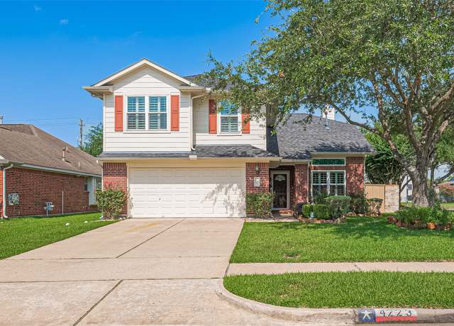Property at 4223 Warwick Dr, Pasadena, TX 77504, 4 beds, 2.5 baths