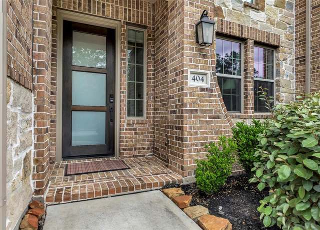 Property at 404 Christians Ct, Montgomery, TX 77316, 5 beds, 4.5 baths