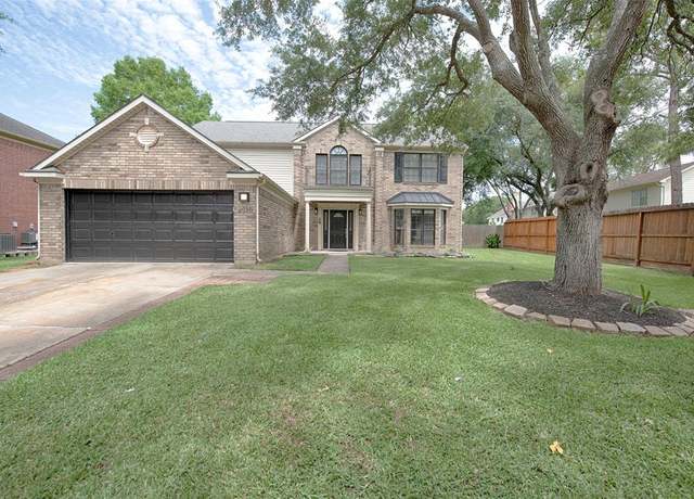 Property at 2030 Cutter Dr, League City, TX 77573, 4 beds, 2.5 baths
