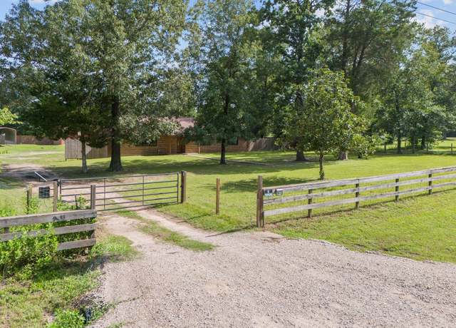 Property at 9433 County Line Rd, Willis, TX 77378, 4 beds, 2 baths