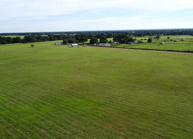 Property at 44416 Whit Loggins Rd, Hempstead, TX 77445