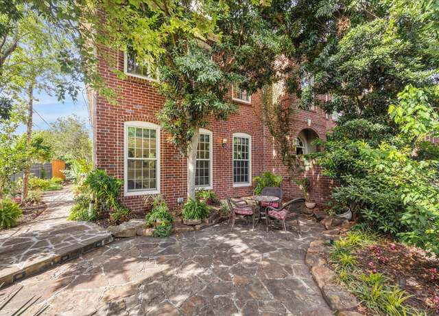 Property at 3388 Maroneal St, Houston, TX 77025, 3 beds, 2.5 baths
