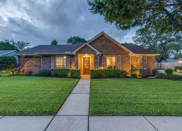 Property at 4814 Bridgeville Ln, Spring, TX 77388, 4 beds, 2 baths