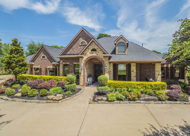 Property at 22114 E Meadowhurst Cir, Tomball, TX 77377, 5 beds, 3.5 baths
