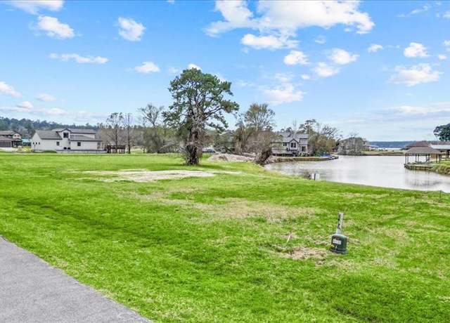 Property at 58 Wildwood Lake Dr, Huntsville, TX 77340