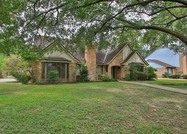 Property at 5310 Green Springs Dr, Houston, TX 77066, 4 beds, 2.5 baths