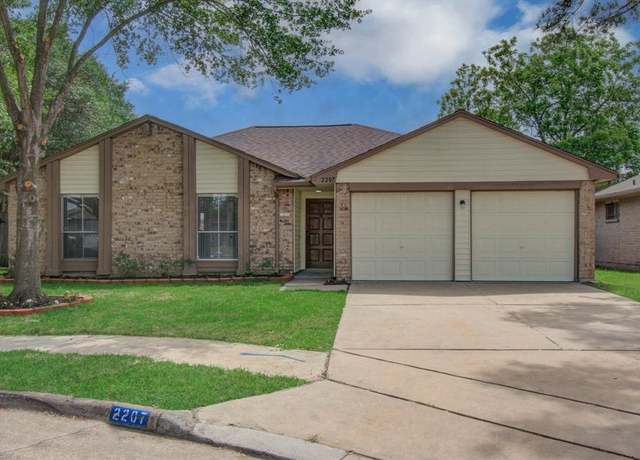 Property at 2207 S Ferrisburg Ct, Sugar Land, TX 77478, 3 beds, 2 baths