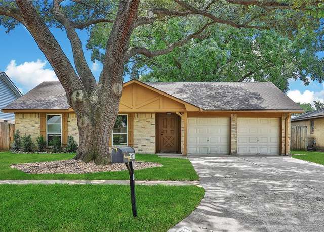 Property at 6531 Rolling Mill Dr, Houston, TX 77088, 3 beds, 2 baths