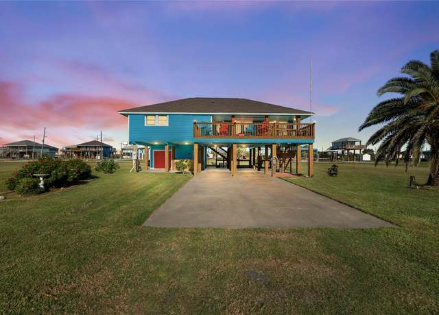 Property at 117 S Verdia Dr, Crystal Beach, TX 77650, 2 beds, 2.5 baths