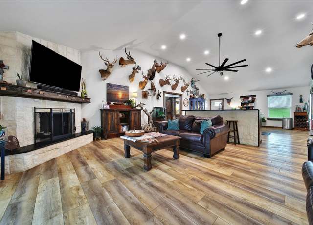 Property at 30906 Walnut Creek Rd, Magnolia, TX 77355, 3 beds, 2 baths