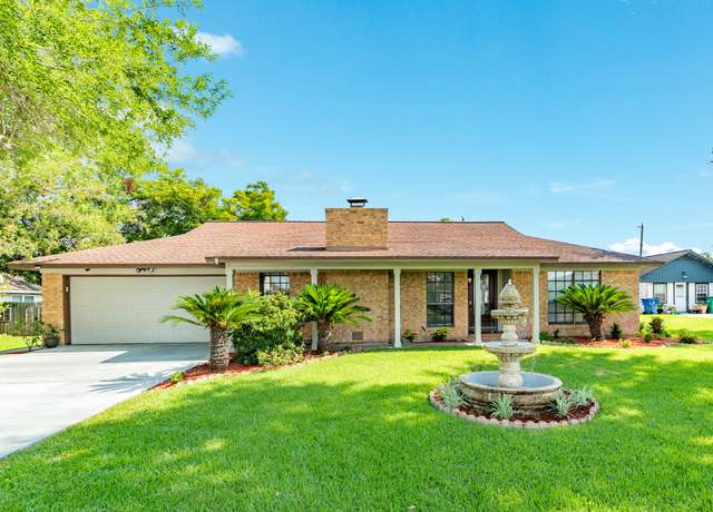 Property at 1508 Azalea St, Sweeny, TX 77480, 4 beds, 2 baths