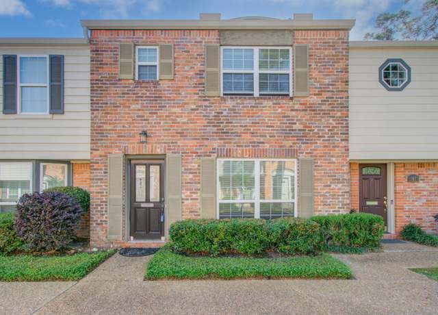 Property at 12646 Huntingwick Dr #127, Houston, TX 77024, 3 beds, 2.5 baths