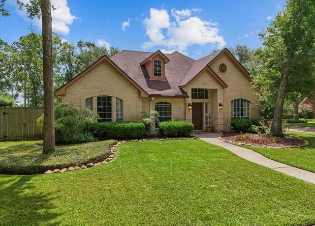 Property at 700 Sherwood Forest Dr, Dickinson, TX 77539, 3 beds, 2 baths
