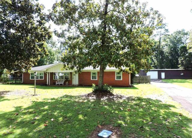 Property at 1935 Chinkapin Dr, Vidor, TX 77662, 4 beds, 2 baths