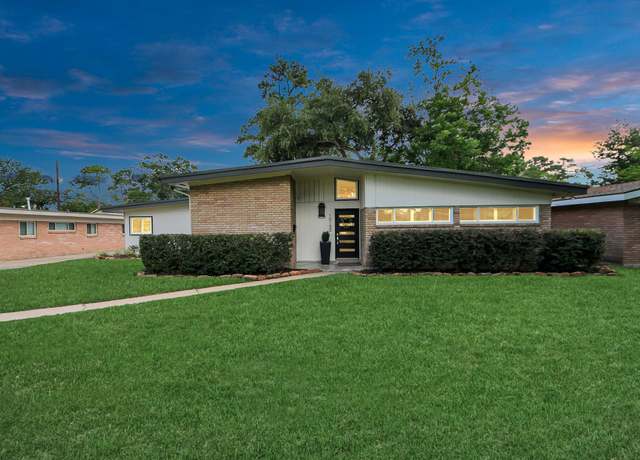 Property at 10150 Brinwood Dr, Houston, TX 77043, 3 beds, 2 baths