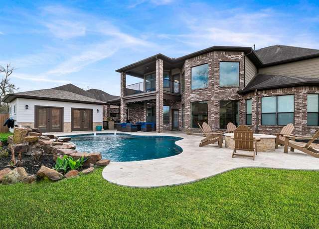 Property at 6915 Fall Creek Ln, Missouri City, TX 77459, 4 beds, 3.5 baths