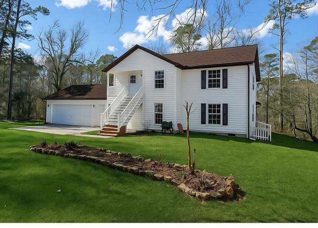Property at 230 Tiki Trl, Livingston, TX 77351, 3 beds, 2.5 baths