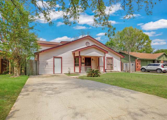 Property at 406 Red Ripple Rd, Houston, TX 77091, 5 beds, 2.5 baths
