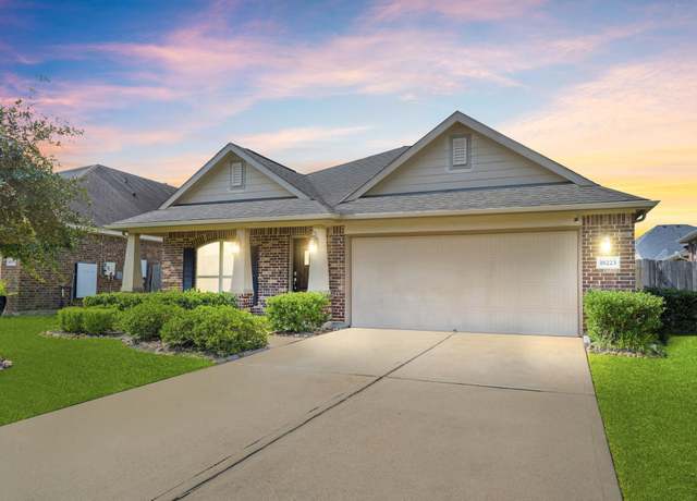 Property at 18223 Bridle Meadow Ln, Tomball, TX 77377, 3 beds, 2 baths