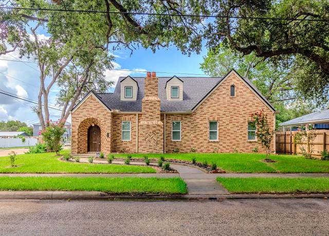 Property at 407 E Santa Rosa St, Victoria, TX 77901, 2 beds, 1 bath
